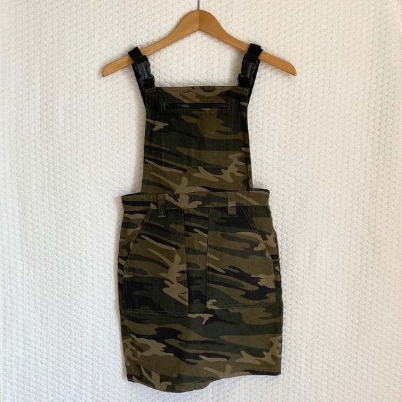 Topshop Dresses & Skirts - TOPSHOP Camo Jumper